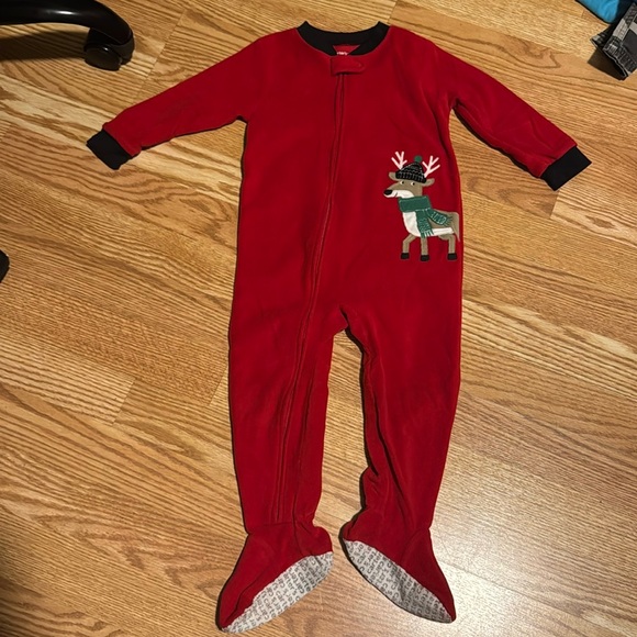 Boys’ Christmas Onesie Pajamas Size 24M - Picture 1 of 1